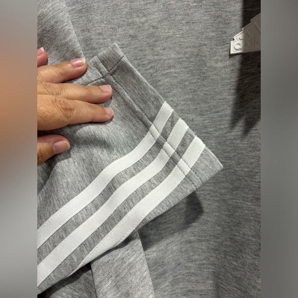 adidas Women's M Medium Future Icons 3-Stripes Crew Sweatshirt Grey White NWT - Picture 6 of 14